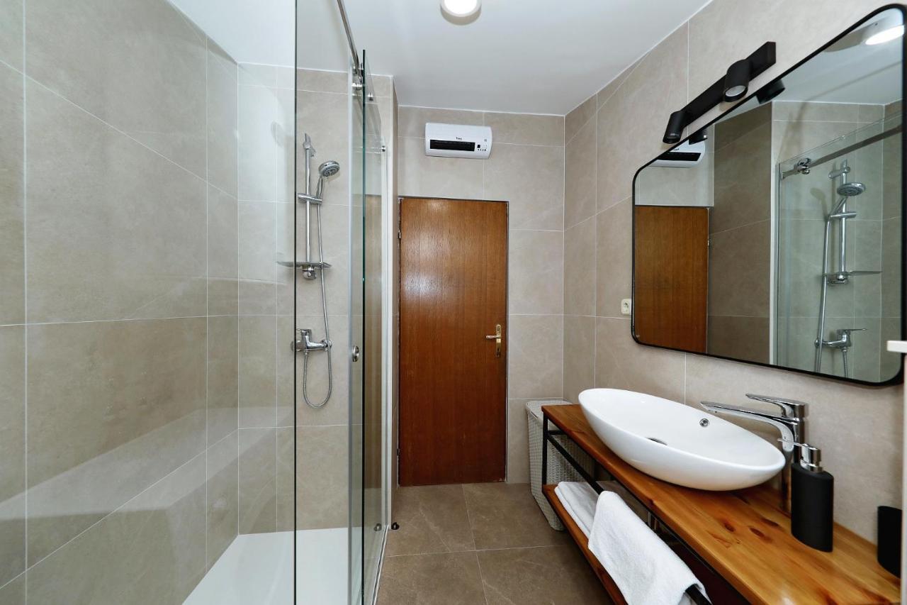 Apartments "Villa Antisin" With Heated Pool Zadar Exterior foto